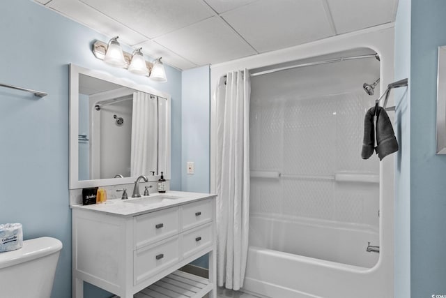205 74th Ave N Unit 1809, Myrtle Beach, SC 29572 - bathroom with shower / bath combo with shower curtain, vanity, and a drop ceiling