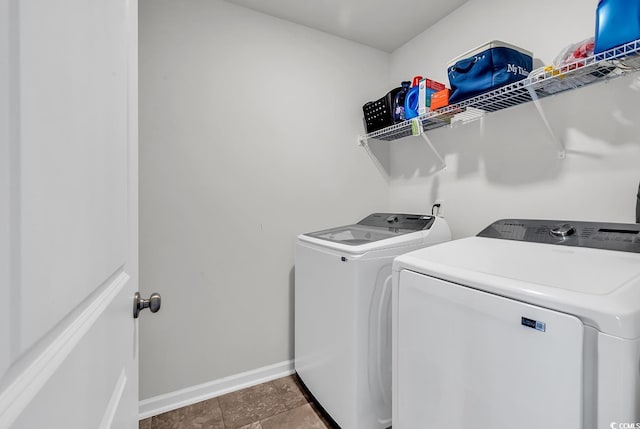 1404 Bellaria Way, Myrtle Beach, SC 29579 - laundry area featuring washing machine and clothes dryer and baseboards