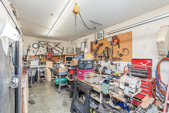 906 Hope Cir, Conway, SC 29527 - garage featuring a workshop area