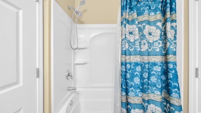 173 Knight Cir Unit 1, Pawleys Island, SC 29585 - bathroom featuring shower / bath combo