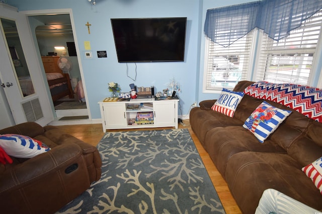 6001-5723 Kings Hwy, Myrtle Beach, SC 29575 - living area with light wood-style floors and baseboards