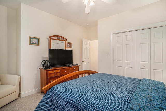 285 Georgetown Dr, Pawleys Island, SC 29585 - carpeted bedroom featuring ceiling fan and a closet