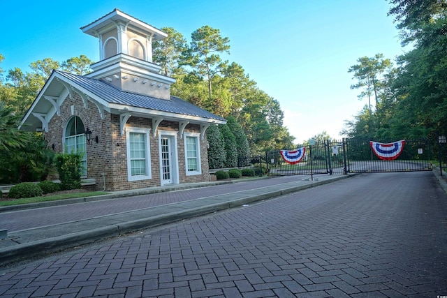 530 Inverarry St, Murrells Inlet, SC 29576 - view of property's community featuring a gate
