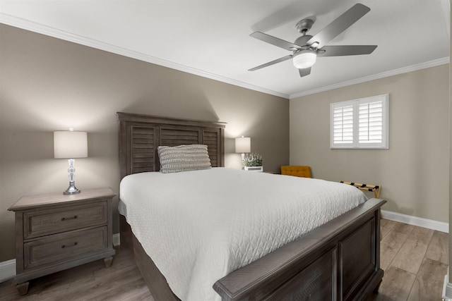 1819 N Ocean Blvd Unit 1518, North Myrtle Beach, SC 29582 - bedroom with crown molding, light wood-style flooring, and a ceiling fan
