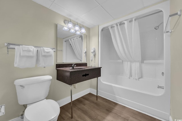 201 74th Ave N Unit 703, Myrtle Beach, SC 29572 - full bath with bathtub / shower combination and wood finished floors