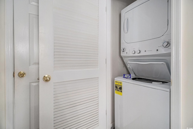 5801 Oyster Catcher Dr Unit 324, North Myrtle Beach, SC 29582 - laundry room with estacked washer and dryer