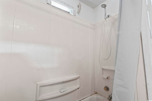 414 King St, Georgetown, SC 29440 - bathroom with shower / bathtub combination
