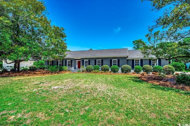 414 Dunes Dr, Myrtle Beach, SC 29572 - ranch-style home featuring a front lawn