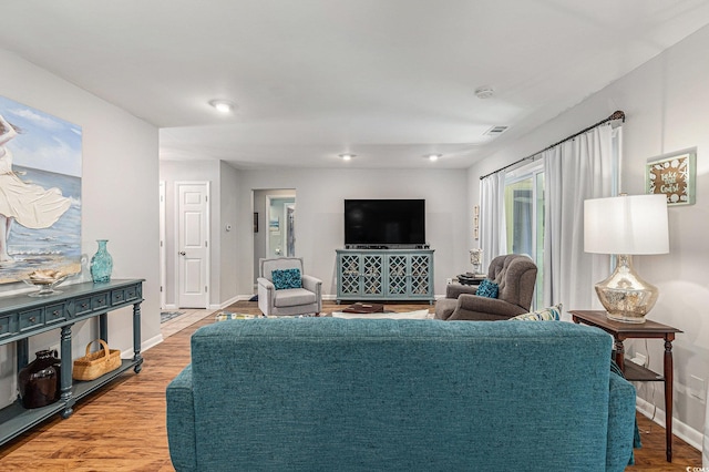964 Oakwood Ln, Myrtle Beach, SC 29572 - living area featuring light wood-style flooring and recessed lighting