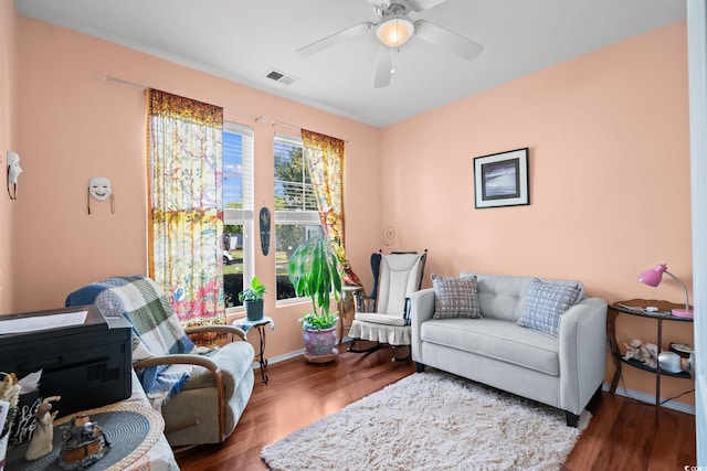 190 Olde Towne Way Unit 3, Myrtle Beach, SC 29588 - living area with wood finished floors and ceiling fan