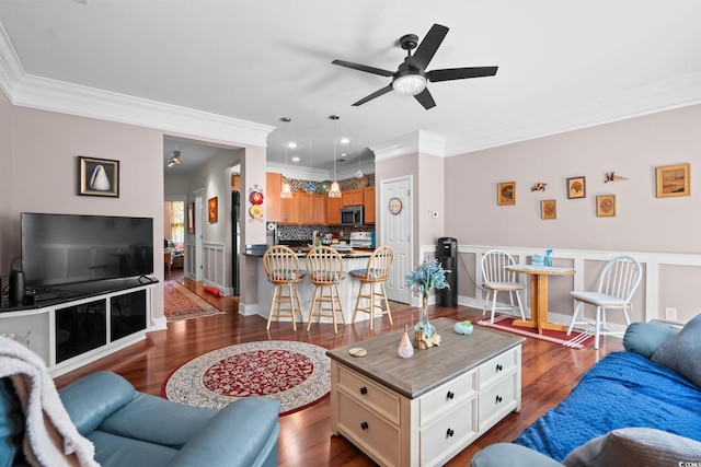 190 Olde Towne Way Unit 3, Myrtle Beach, SC 29588 - living room with crown molding, ceiling fan, dark wood finished floors, and recessed lighting