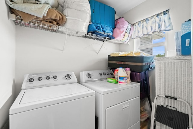 190 Olde Towne Way Unit 3, Myrtle Beach, SC 29588 - laundry room with independent washer and dryer
