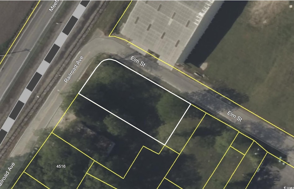 4526 Railroad Ave, Loris, SC 29569