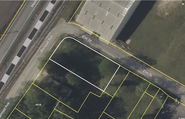 4526 Railroad Ave, Loris, SC 29569