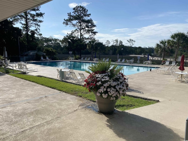 2232 Franklin Cir, Little River, SC 29566 - community pool with a patio