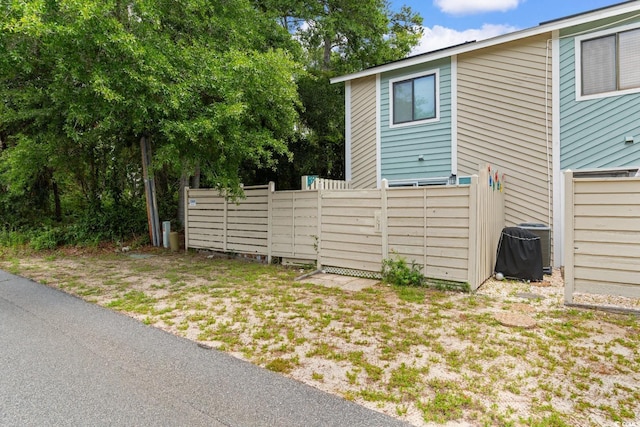 1011 Hunter Ave Unit 1, North Myrtle Beach, SC 29582 - view of property exterior featuring a cooling unit