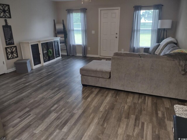 726 Twin Oak Cir, Lake City, SC 29560 - photo 4