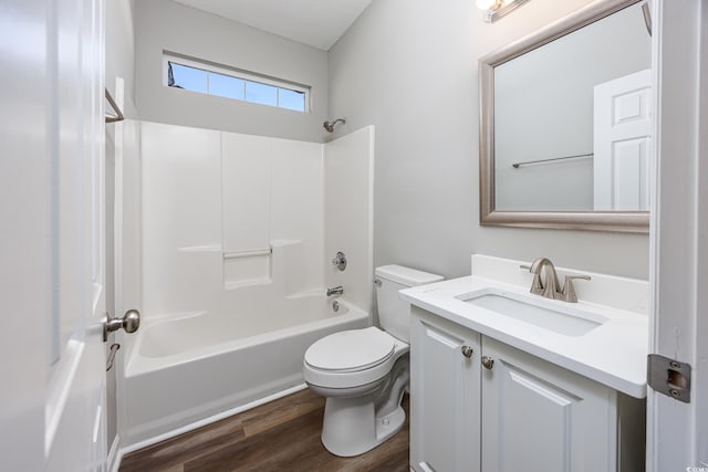 1315 Melanie Ln, Myrtle Beach, SC 29577 - full bath featuring vanity, washtub / shower combination, and wood finished floors