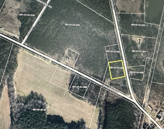 TBD Marlboro St, Bennettsville, SC 29512 - photo 1