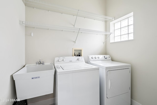151 Key Colony Ct, Daytona Beach, FL 32118 - laundry area featuring washing machine and dryer