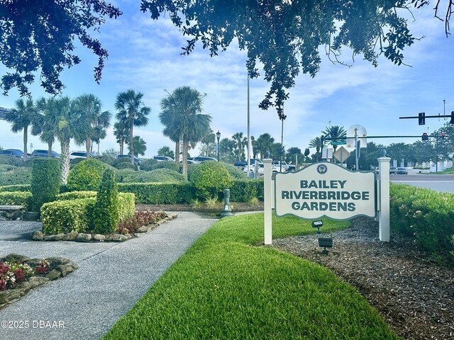 840 River Oak Dr W, Ormond Beach, FL 32174 - view of community with a yard