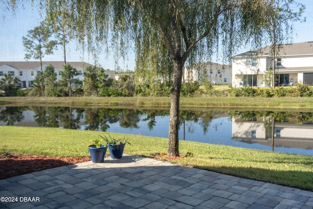 view of water feature