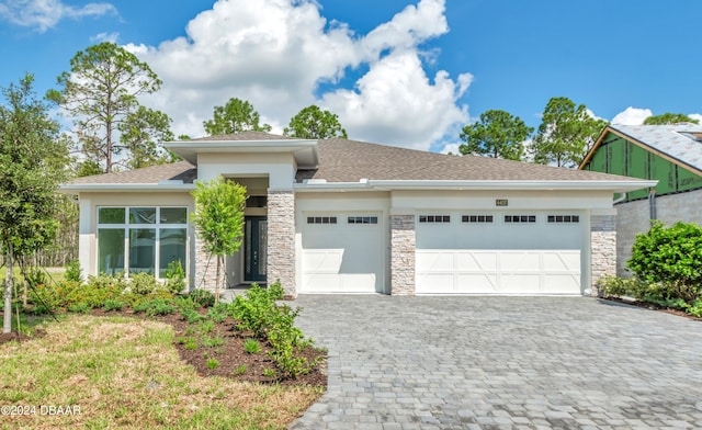 view of front facade with a garage