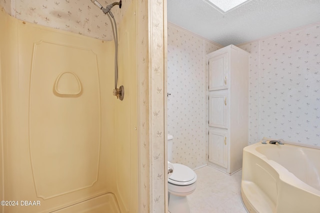 bathroom featuring crown molding, toilet, a textured ceiling, and plus walk in shower