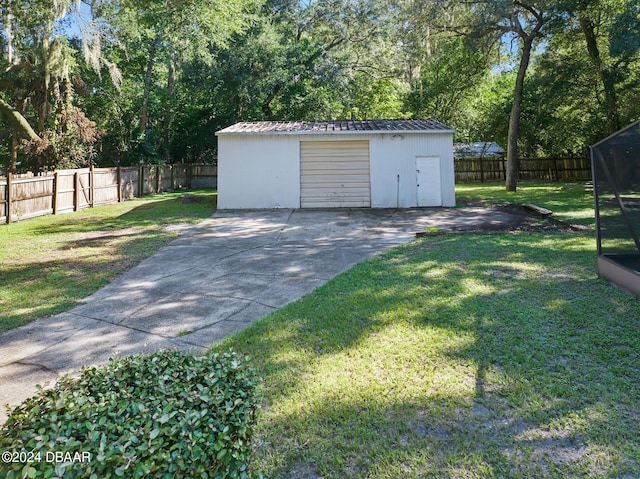 exterior space with a yard