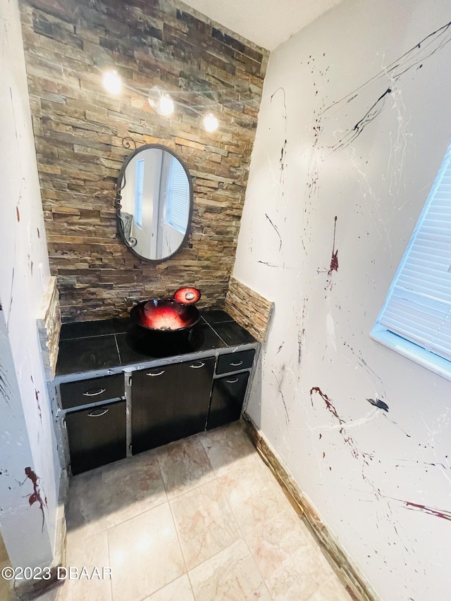 840 Center Ave Unit 840, Daytona Beach, FL 32117 - bathroom with vanity and backsplash
