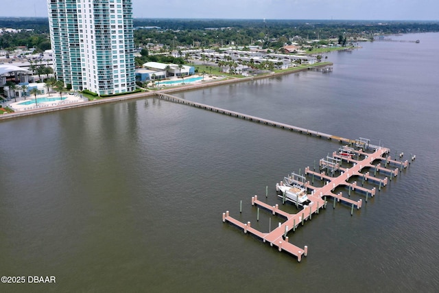 bird's eye view with a water view