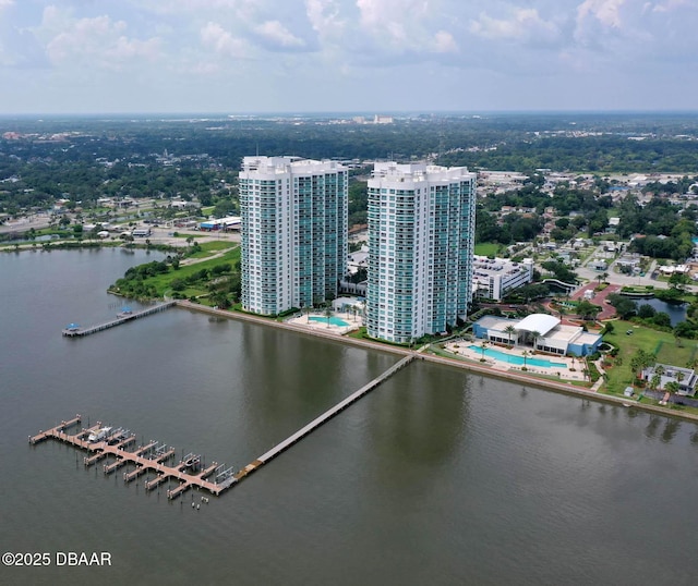 bird's eye view with a water view