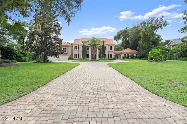 view of front of property with a front lawn