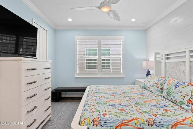 bedroom with crown molding and ceiling fan