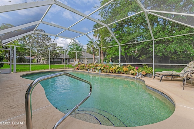 67 Kingsley Ln, Ormond Beach, FL 32174 - pool featuring a patio and a lanai