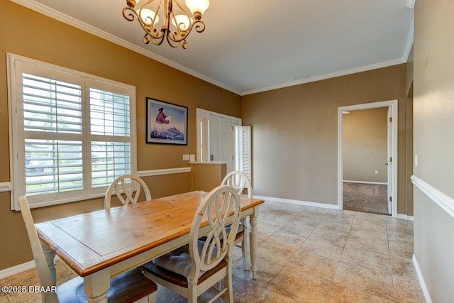 dining space featuring light tile patterned flooring, ornamental molding, and a notable chandelier