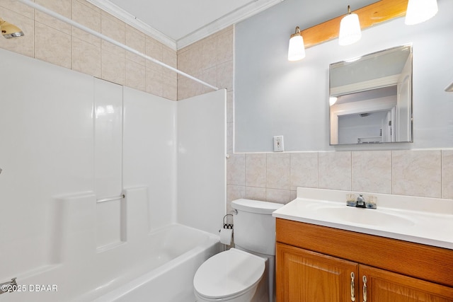 1650 Riverside Dr, Holly Hill, FL 32117 - full bath featuring vanity, tile walls, shower / washtub combination, and crown molding