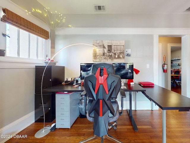 office area with hardwood / wood-style floors