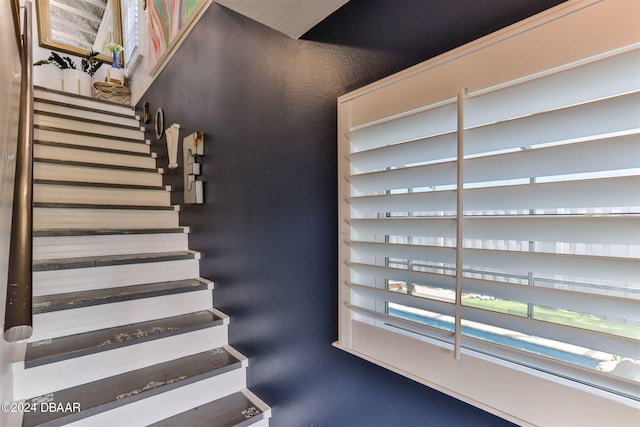 830 Maralyn Ave, New Smyrna Beach, FL 32169 - view of stairway