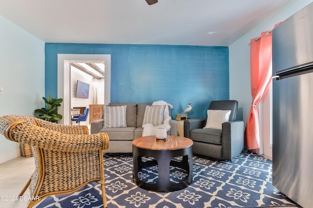 830 Maralyn Ave, New Smyrna Beach, FL 32169 - living area with ceiling fan