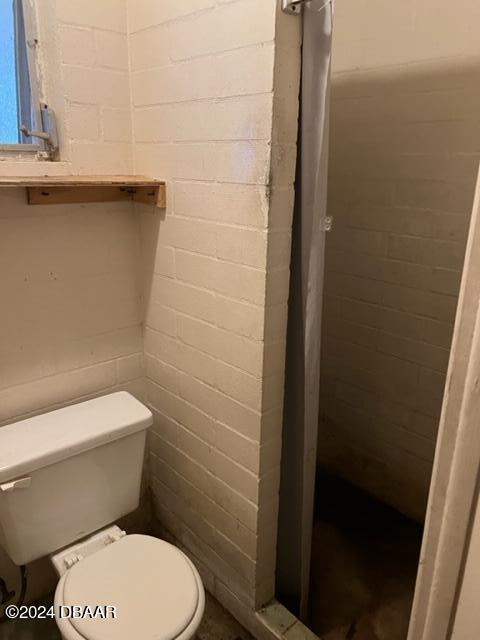 bathroom with toilet