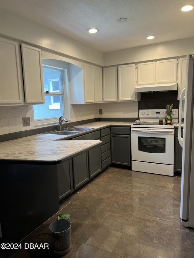 2226 Nottingham Rd, South Daytona, FL 32119 - photo 5