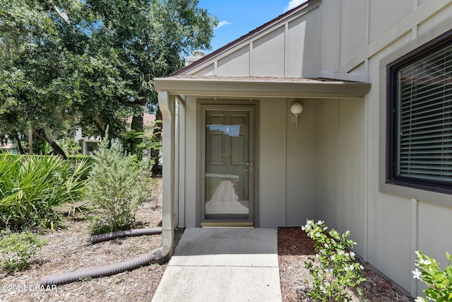 view of entrance to property