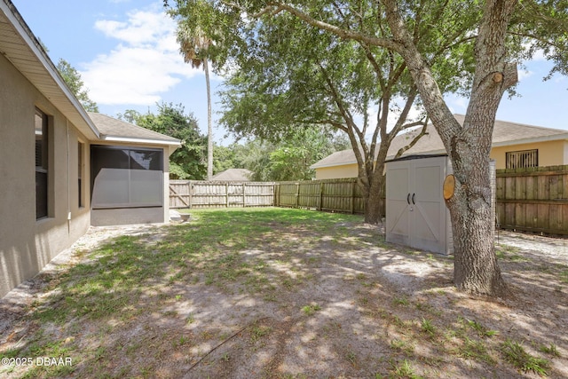 view of yard with a shed