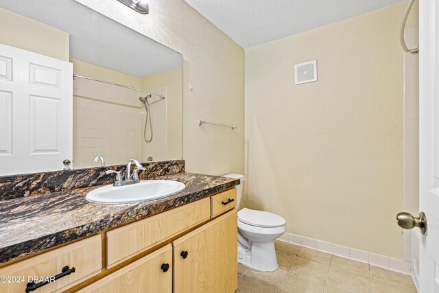 unfurnished bedroom featuring a closet, ceiling fan, and carpet floors