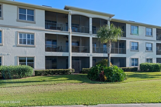 view of building exterior