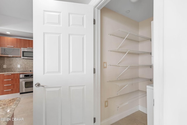 231 Riverside Dr Unit 1209-1, Daytona Beach, FL 32117 - view of pantry