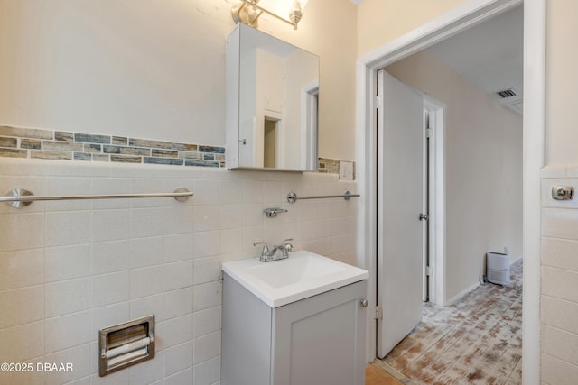 204 Anderson St, New Smyrna Beach, FL 32168 - photo 28