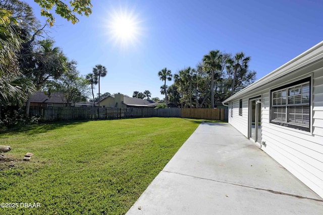 view of yard with a patio