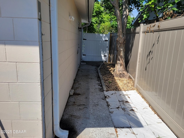 1956 Linda Ave, Ormond Beach, FL 32174 - view of yard